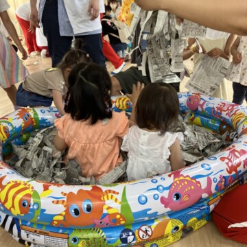 未就園児教室♡新聞あそび
